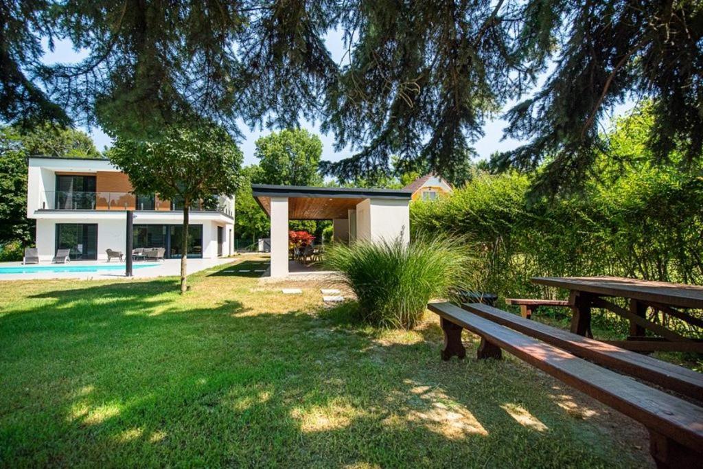 Bony Resort Szarvas Exterior photo